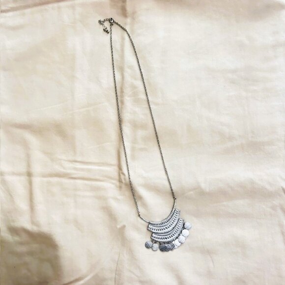 Costume Jewelry Shell & Other Necklaces Broochs Pendants read - Picture 5 of 15